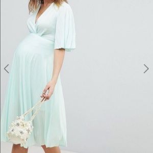New with tags - Maternity midi dress